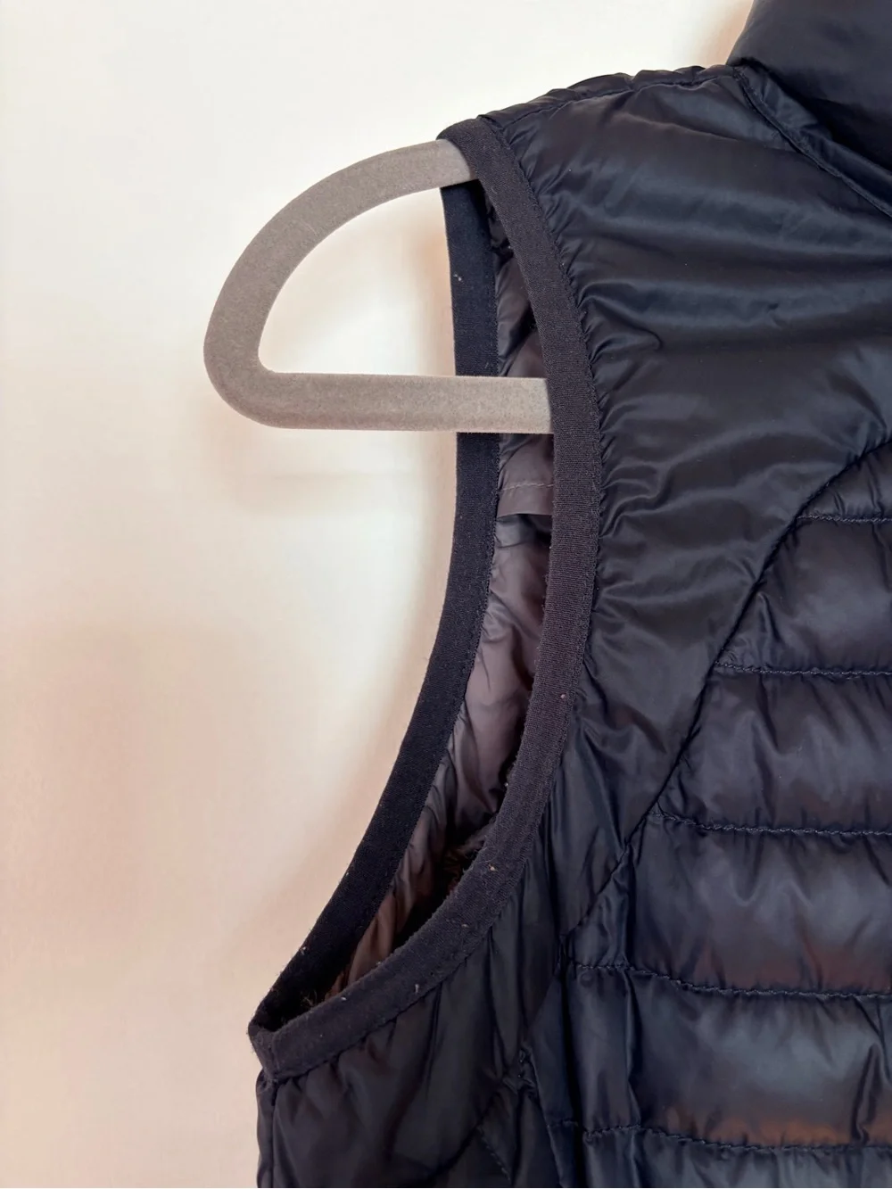 Michael Kors Women's Navy Blue Packable Down-Blend Puffer Vest